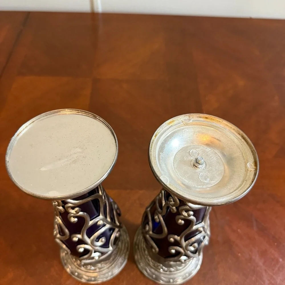 Vtg Cobalt Blue Glass Cased Vine Scroll Metal Pillar Candle Holder Set 2‎ Read